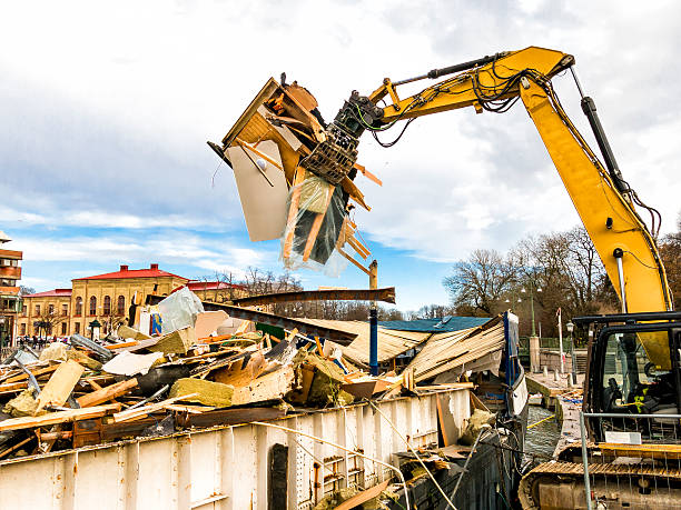 Best Estate Cleanout Services  in Oak Hills, CA